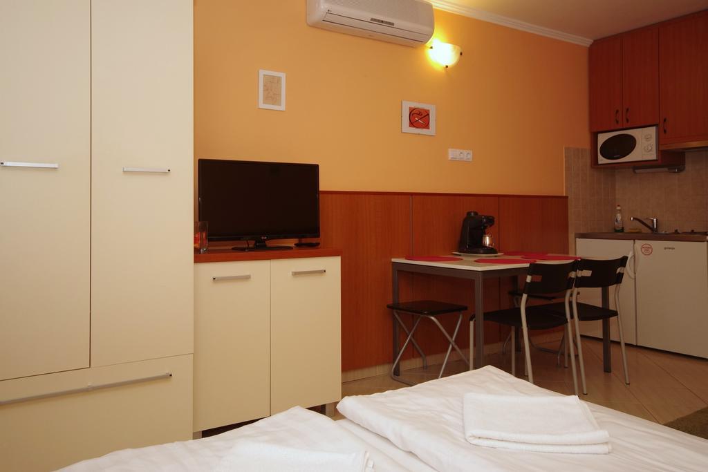 גיולה Vararok Apartman מראה חיצוני תמונה