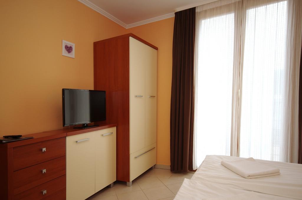 גיולה Vararok Apartman מראה חיצוני תמונה