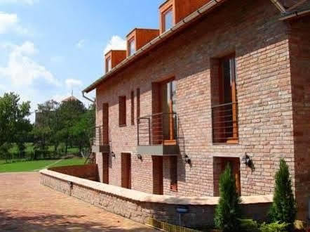 גיולה Vararok Apartman מראה חיצוני תמונה