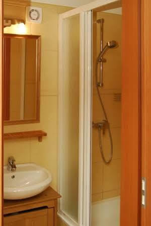 גיולה Vararok Apartman מראה חיצוני תמונה
